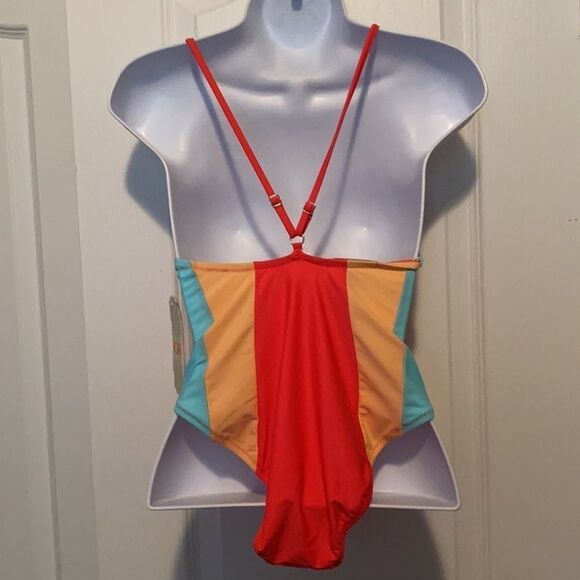 Gianni Bini One Piece Swimsuit - Picture 2 of 3